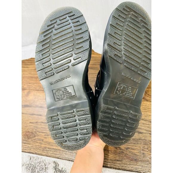 Dr Martens NWOT Wincox Smooth Leather Buckle Boots - Picture 10 of 13